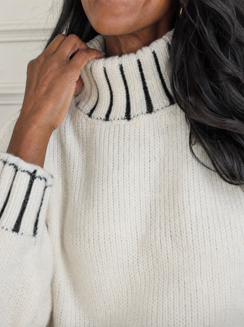 Turtleneck Dropped Shoulder Sweater - detail