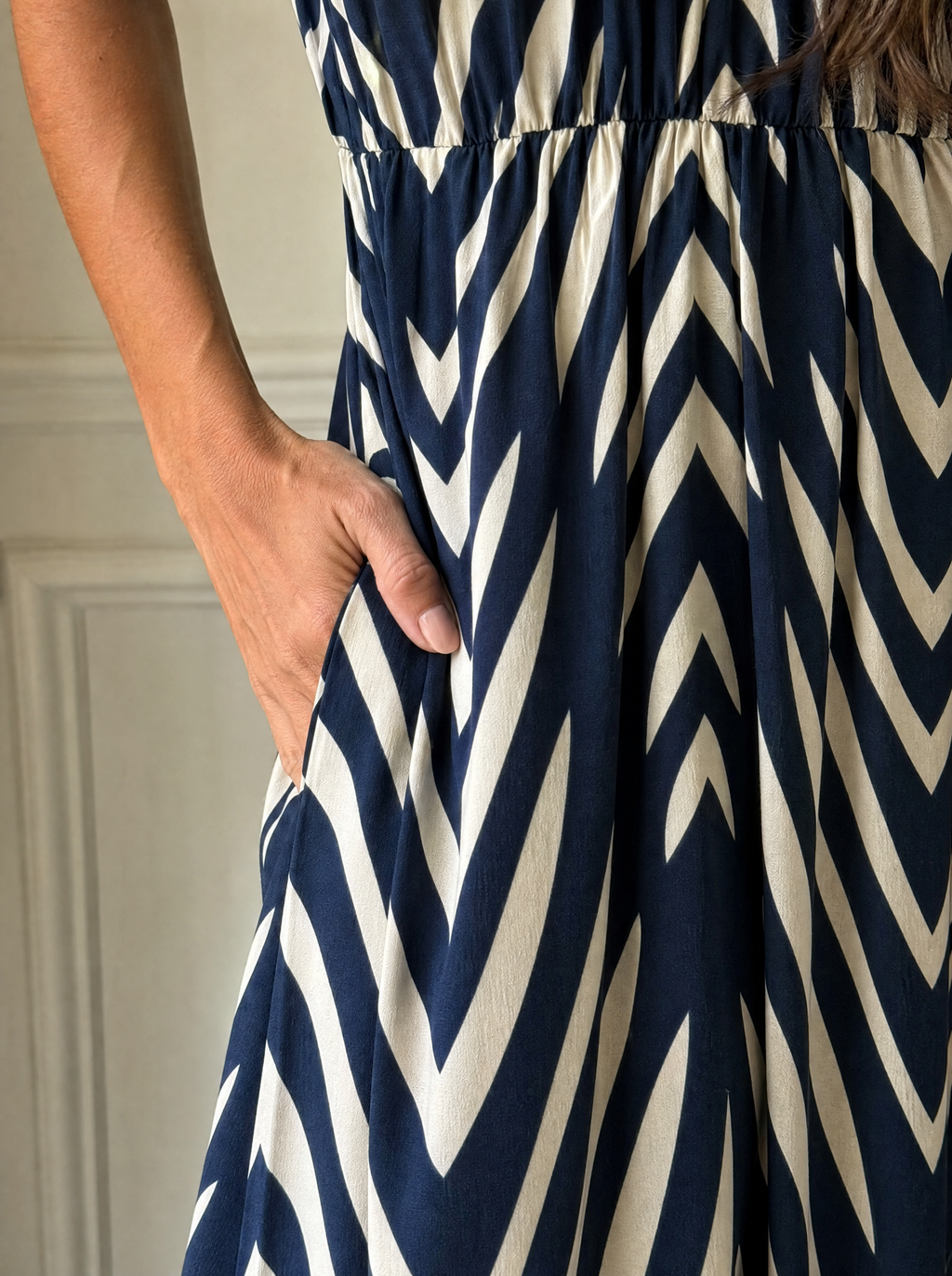 Printed V-Neck Cap Sleeve Maxi Dress - detail