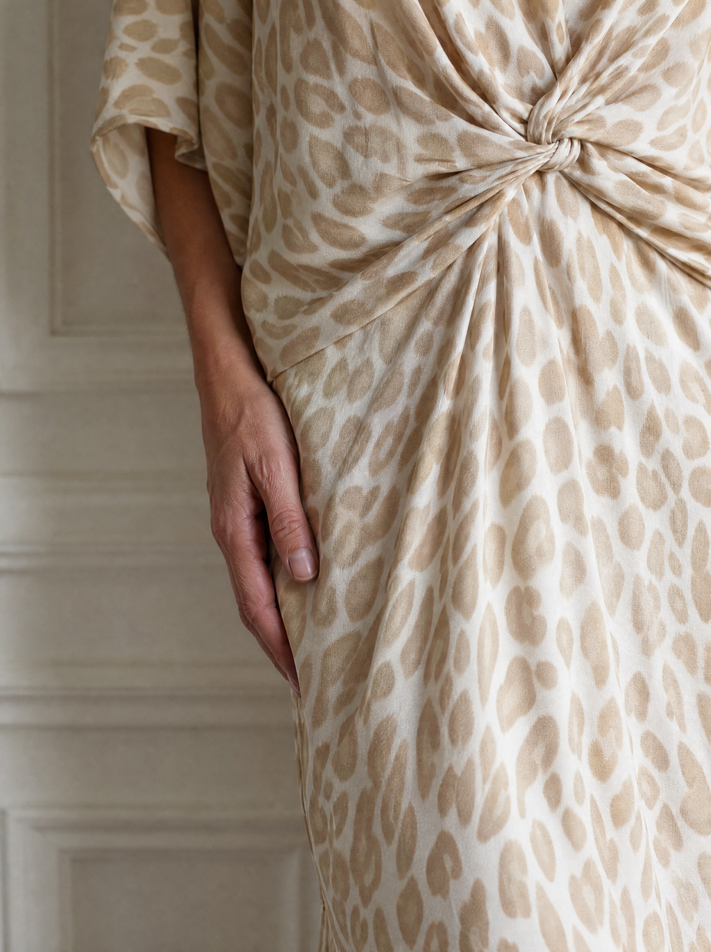 Leopard Print V-Neck Maxi Dress - detail