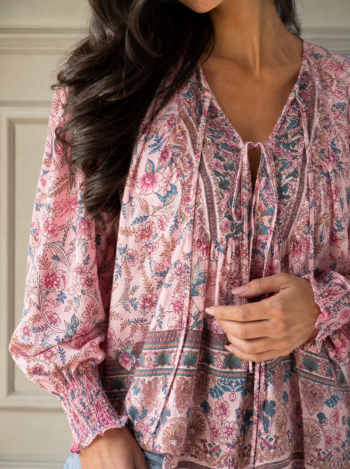 Floral Print Tie-Neck Blouse with Smocked Cuffs - detail